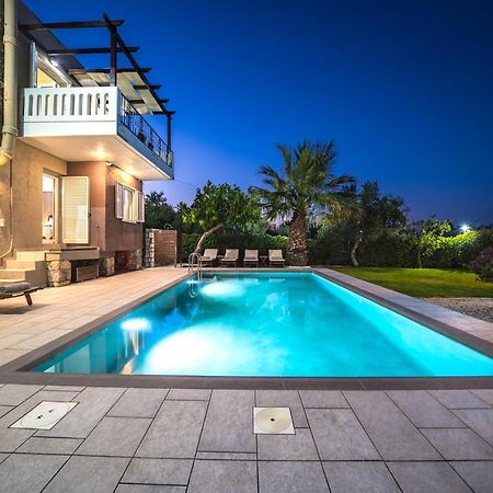 Petronila Luxury Villa With Heated Private Pool Kíssamos Exteriör bild