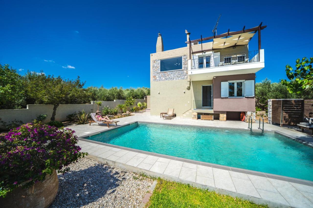 Petronila Luxury Villa With Heated Private Pool Kíssamos Exteriör bild